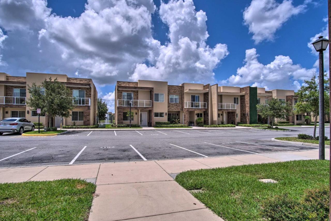 Spacious Magic Village Townhome About 1 Mi To Disney! Orlando
