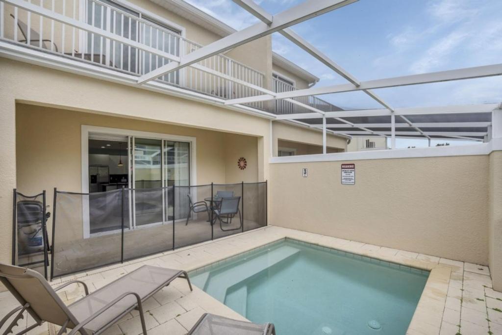 3 Bed Town With Splash Pool! Townhouse Holiday home *