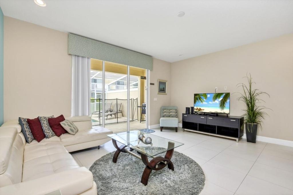 Holiday home 3 Bed Town With Splash Pool! Townhouse