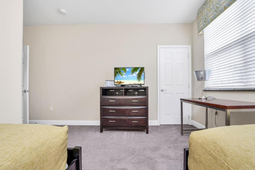 Holiday home 3 Bed Town With Splash Pool! Townhouse *