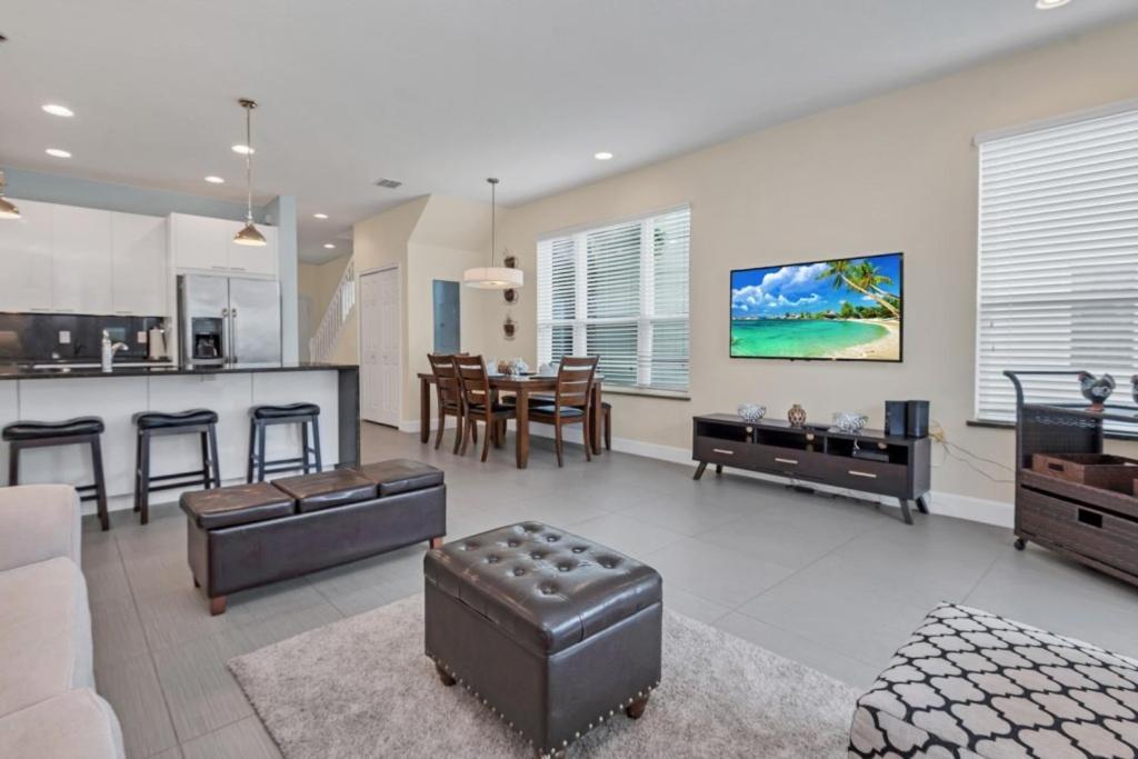 Serenity 3 Bed Townhome Townhouse * Orlando