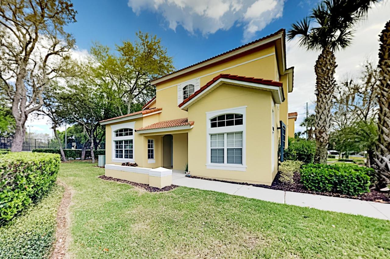 Renovated Emerald Island Gem, Heated Pool & Tennis Townhouse Holiday home Orlando