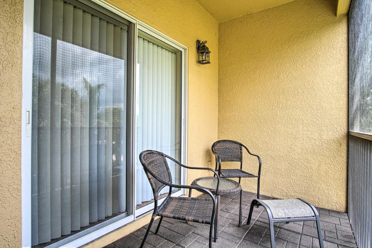 Quiet With Balcony About 2 Miles To World! Apartment Orlando