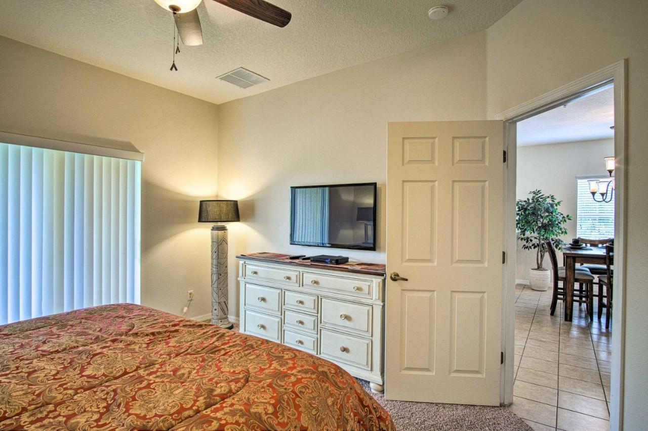 Apartment Quiet With Balcony About 2 Miles To World!