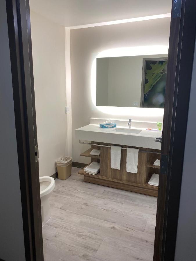 Hotel Wyndham Garden Airport - Free Airport Shuttle Orlando