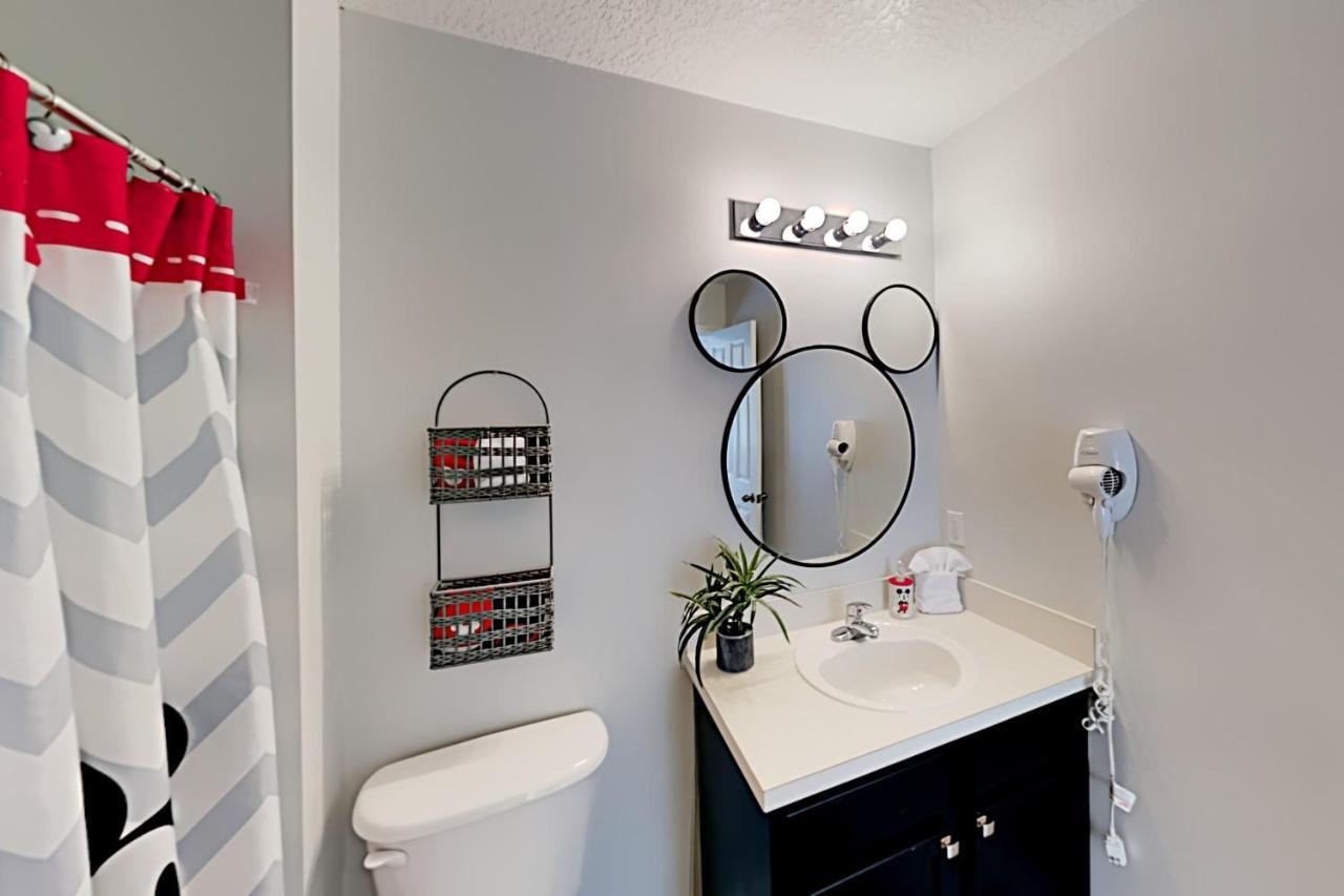 Renovated Emerald Island Gem, Heated Pool & Tennis Townhouse Holiday home Orlando