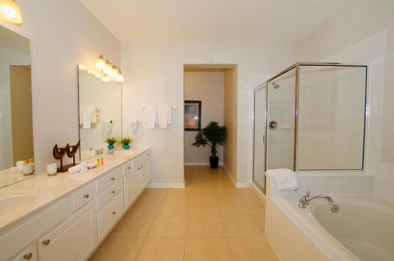 Vista Cay Luxury Lakeview 4 Bedroom Apartment Orlando