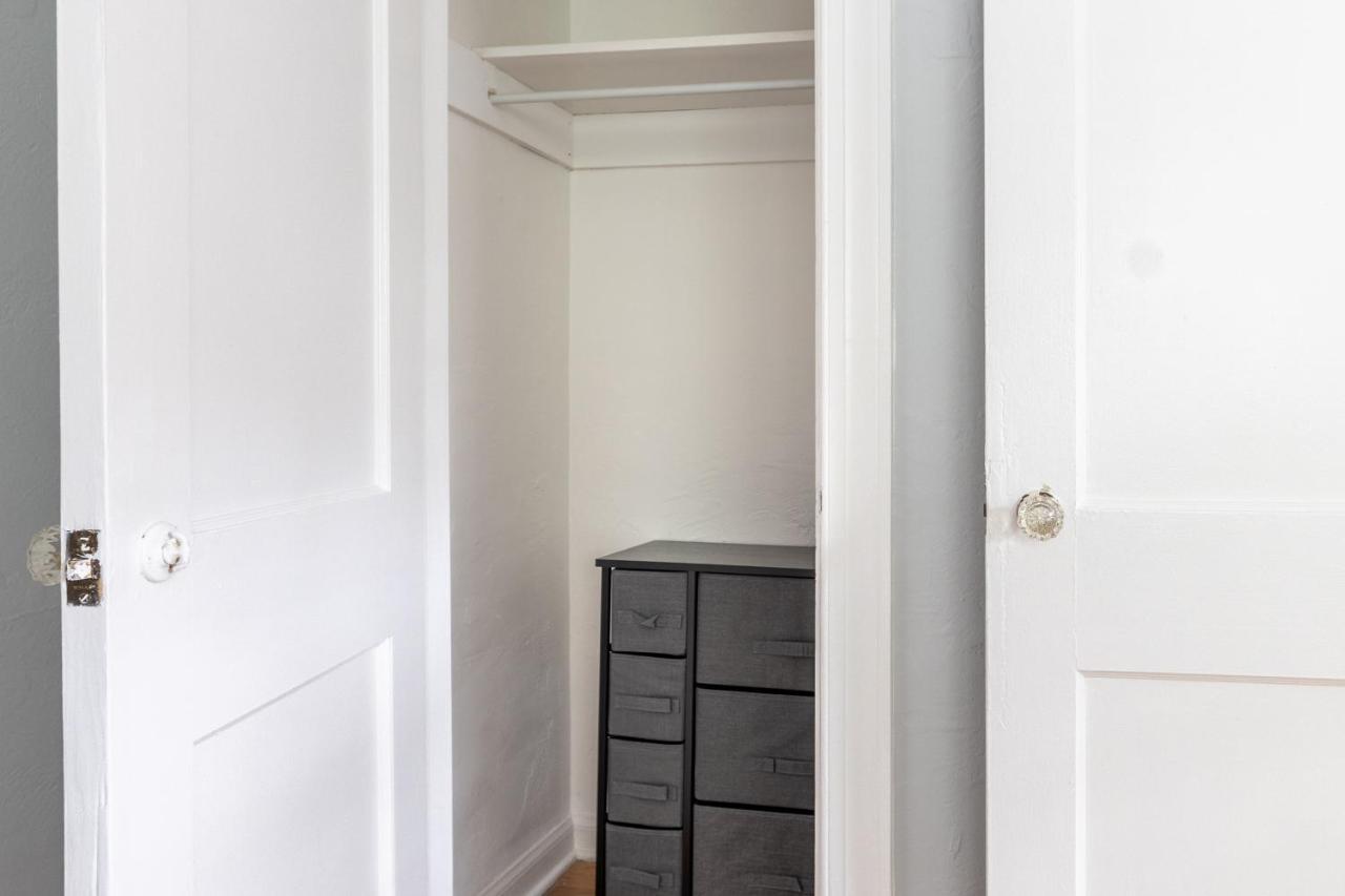 Cozy In The Triplex House, Historic District Of Apartment