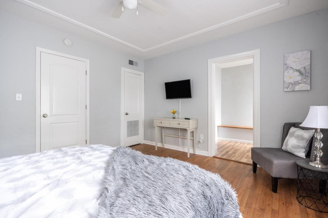 Cozy In The Triplex House, Historic District Of Apartment