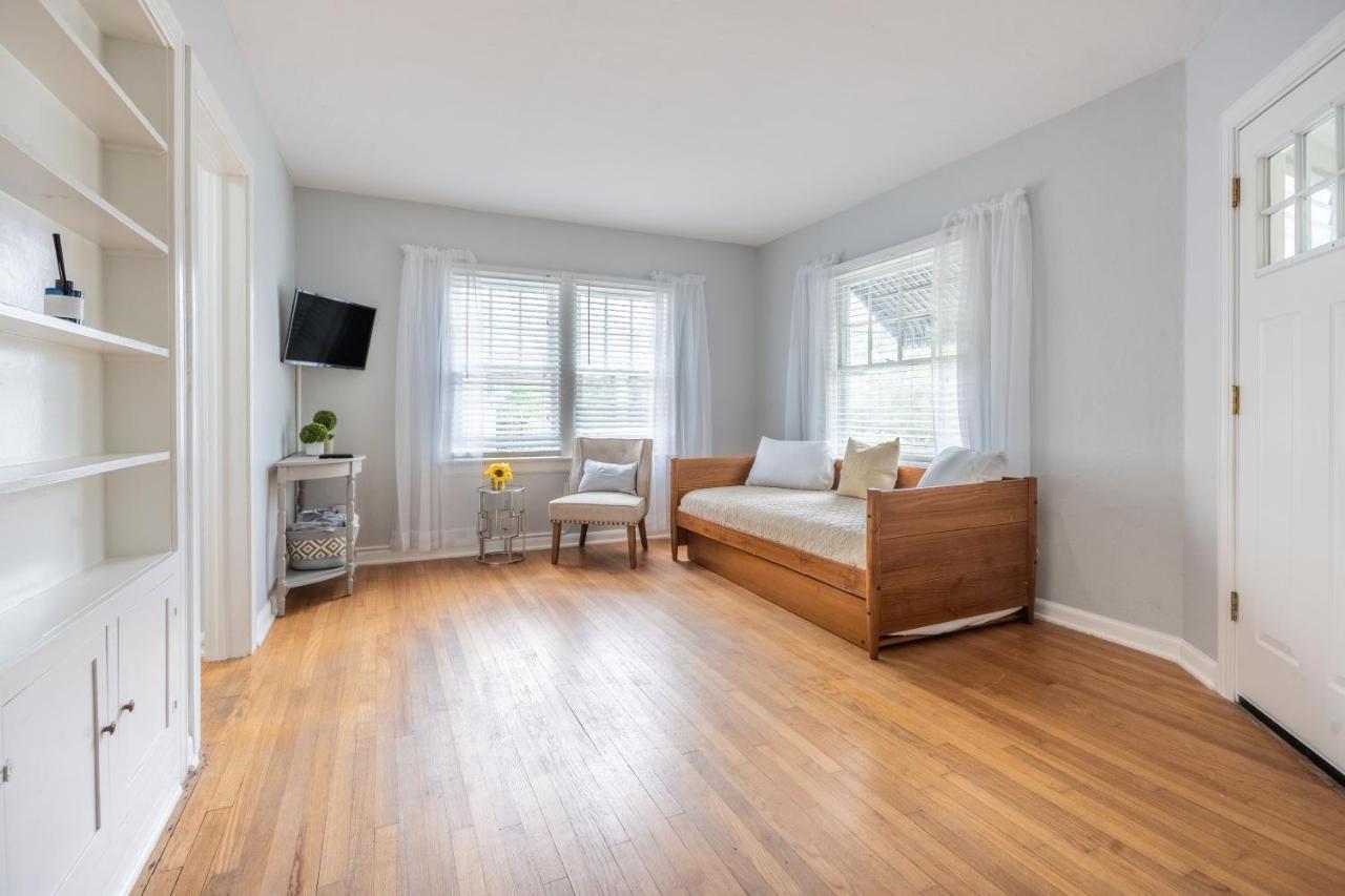 Cozy In The Triplex House, Historic District Of *
