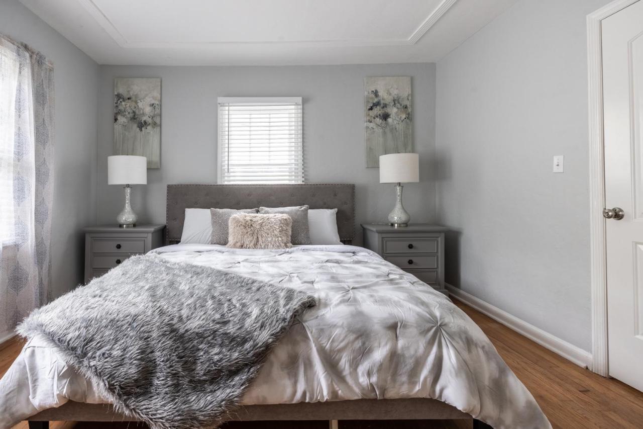 Cozy In The Triplex House, Historic District Of Apartment