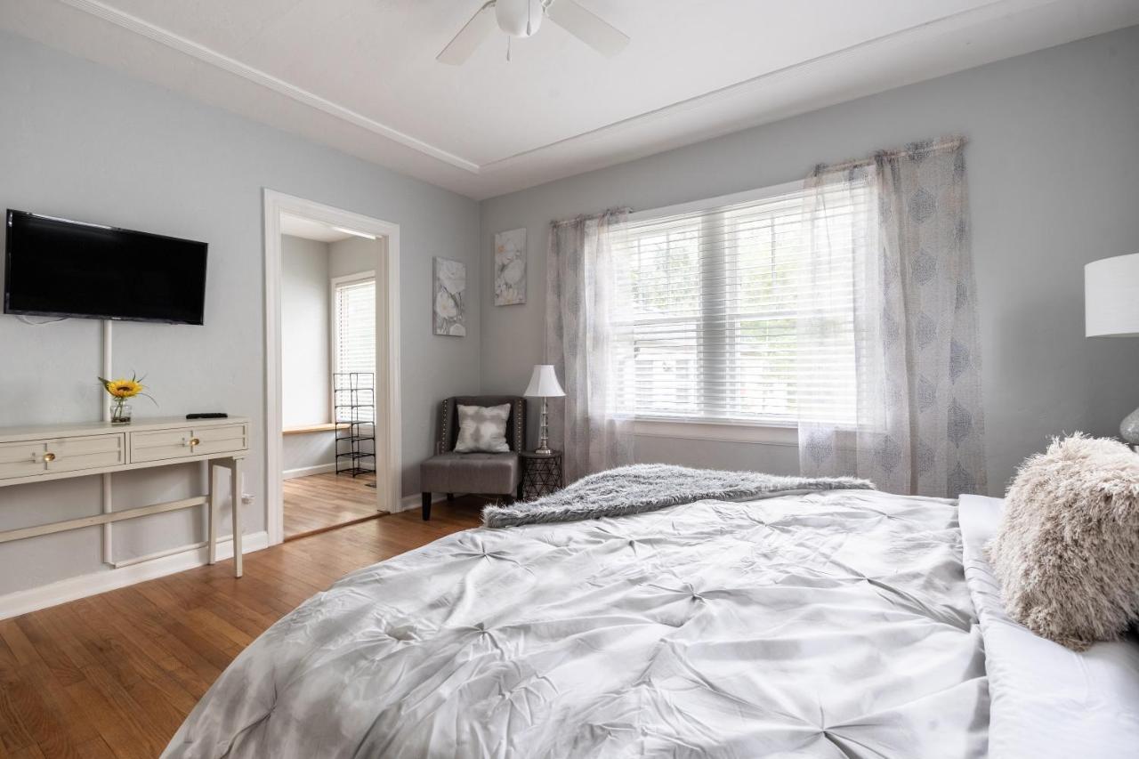 Cozy In The Triplex House, Historic District Of *