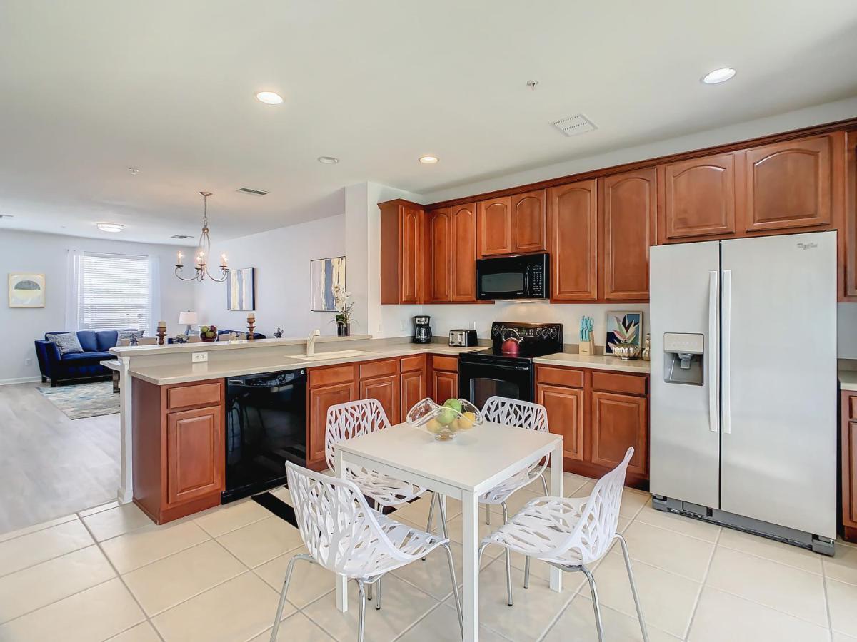 Holiday home Stylish Vista Cay Townhome Near Conv. Ctr I-dr.