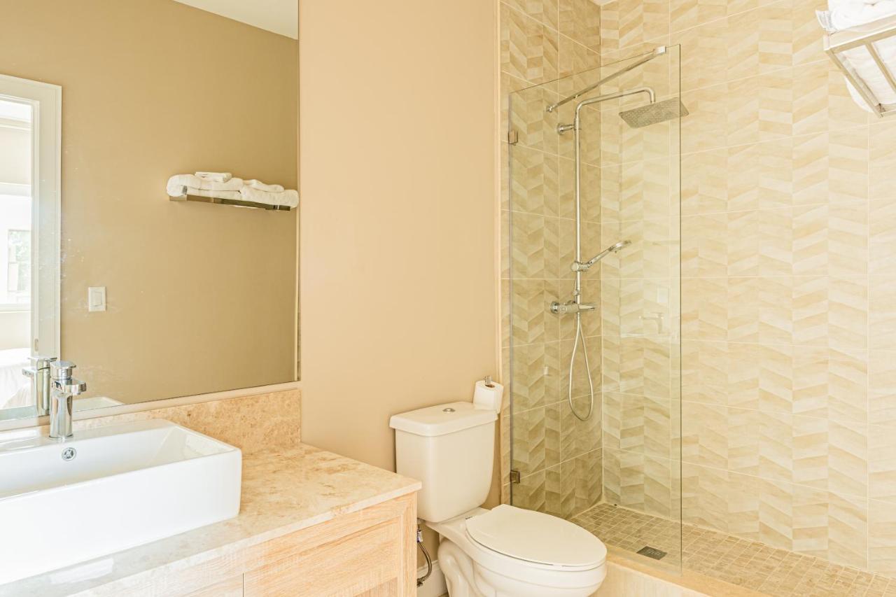 Promo - In Gated Community - 12min To *