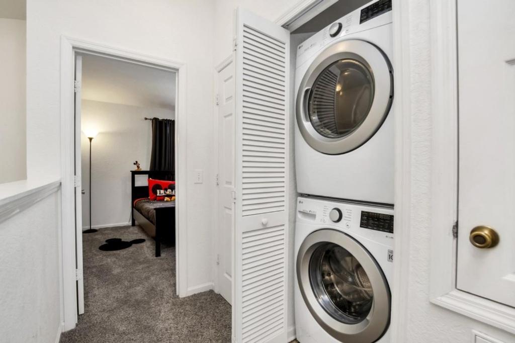 Renshaw 2562 Townhouse Holiday home *