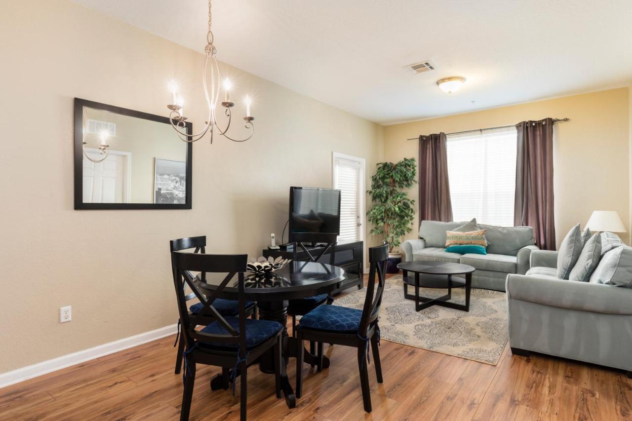 3br 2bath Balcony 5min Conv Center 1388ft Orlando