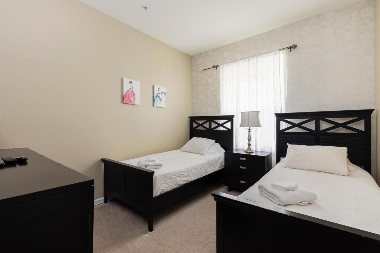 3br 2bath Balcony 5min Conv Center 1388ft *