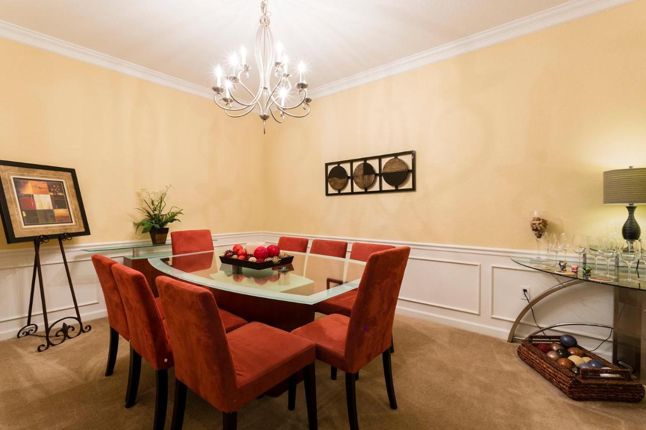 4br 2bath Balcony 5min Conv Center 2020ft Holiday home