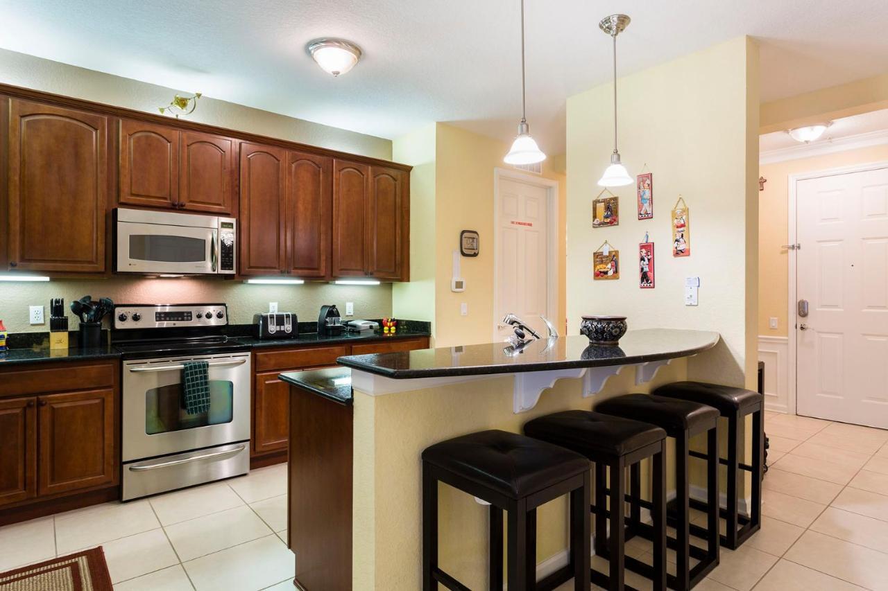 4br 2bath Balcony 5min Conv Center 2020ft Holiday home *
