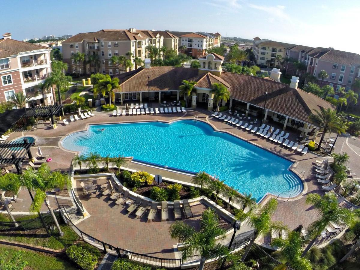 Holiday home 4br 2bath Balcony 5min Conv Center 2020ft Orlando