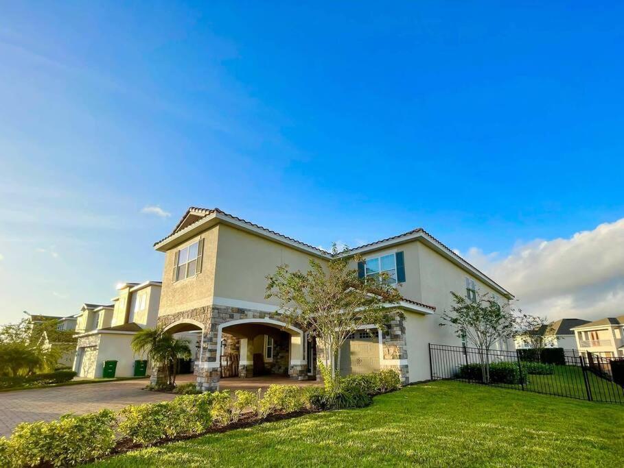Holiday home Spectacular 12-bed Mansion With Game Orlando