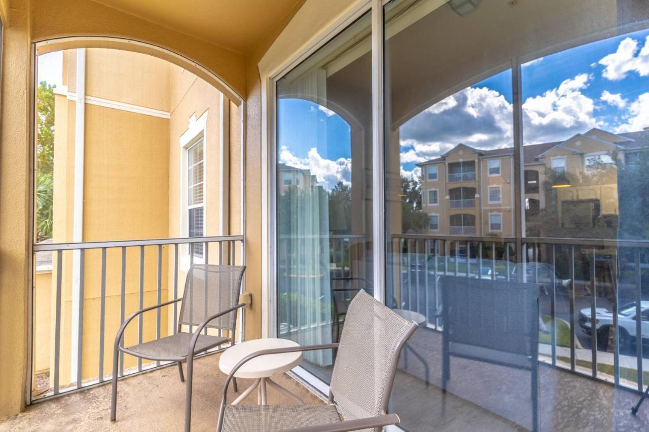2821 Windsor Hills *