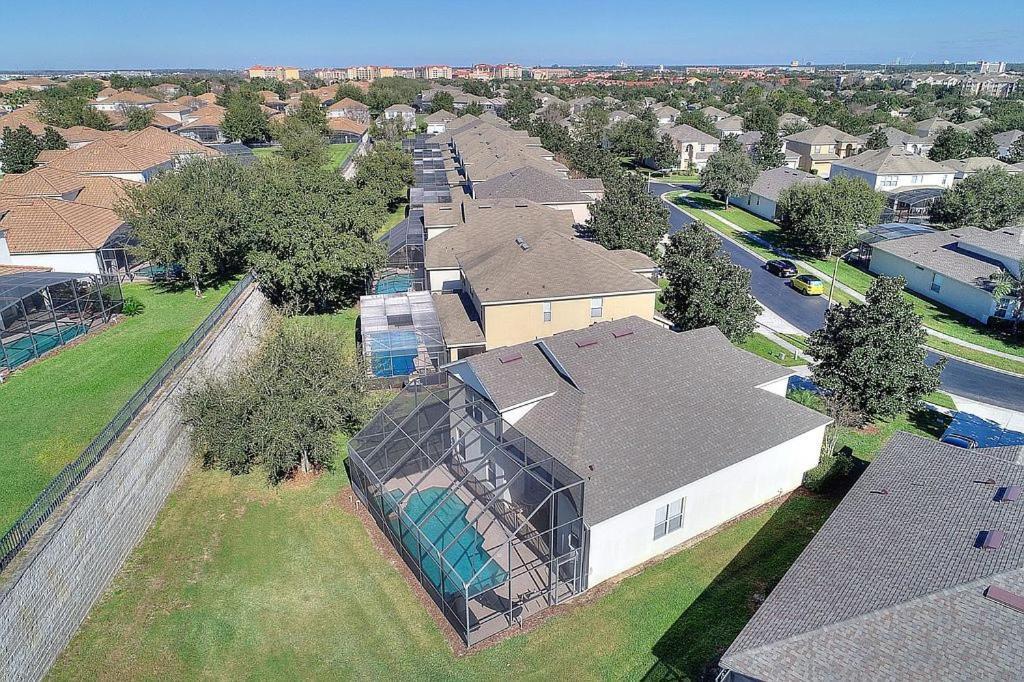 Villa Theme 6 Bedroom In Windsor Hills *