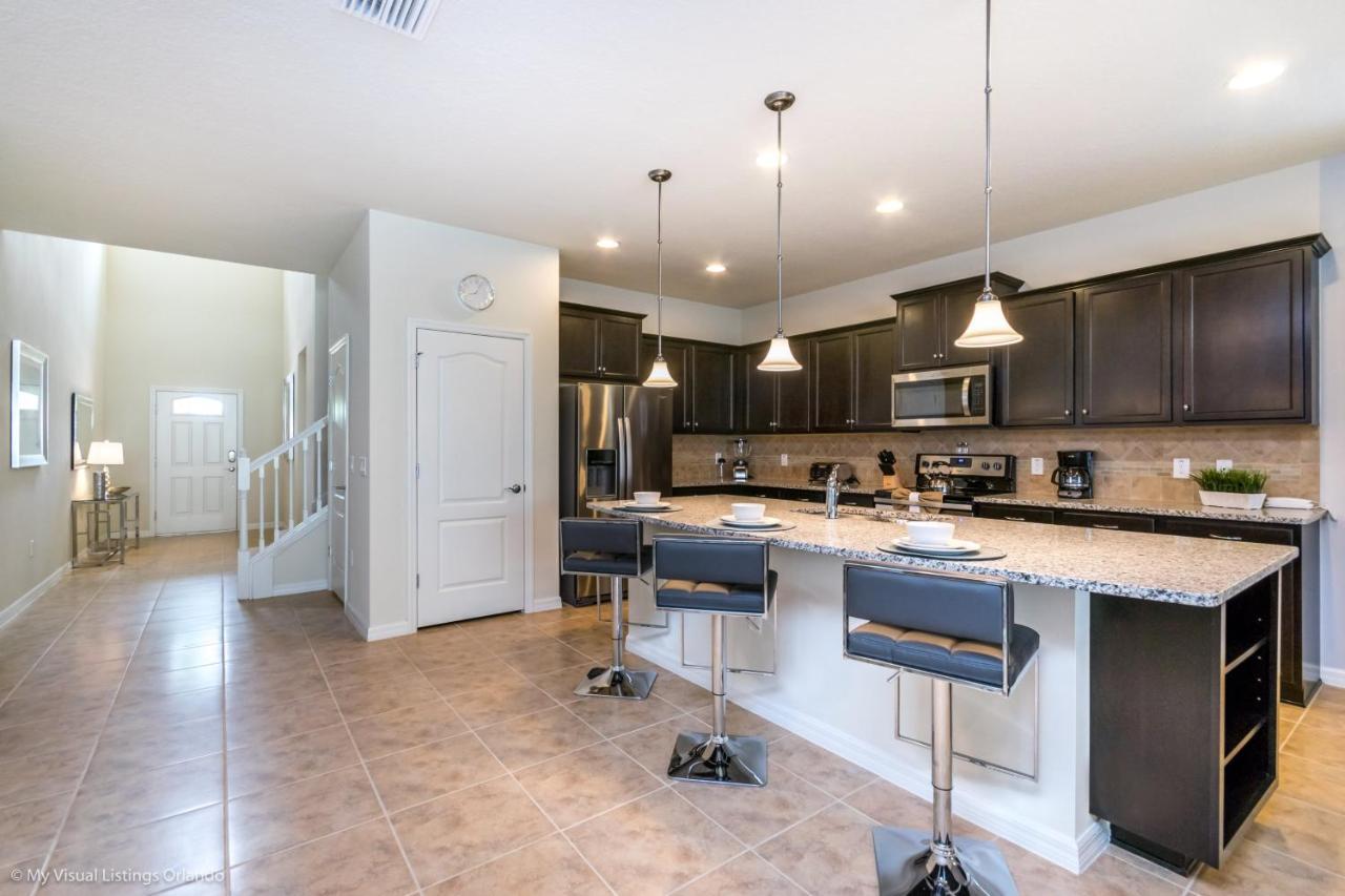 Villa Simple And Beautiful! 8bed Pool 1852nc *