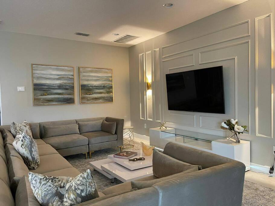 Spectacular 12-bed Mansion With Game *