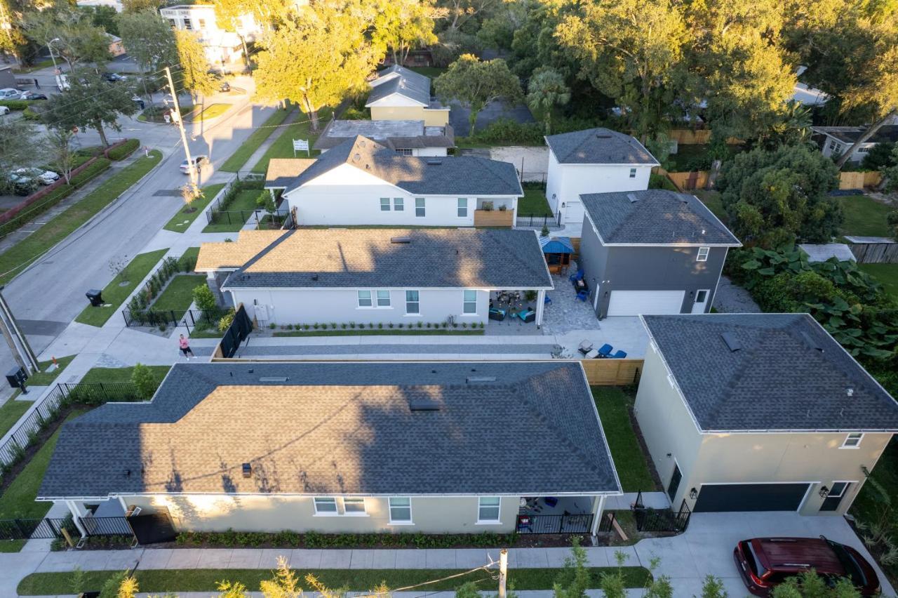 Brand New Modern Pet Friendly Zen With Private Theater & Hot Tub!