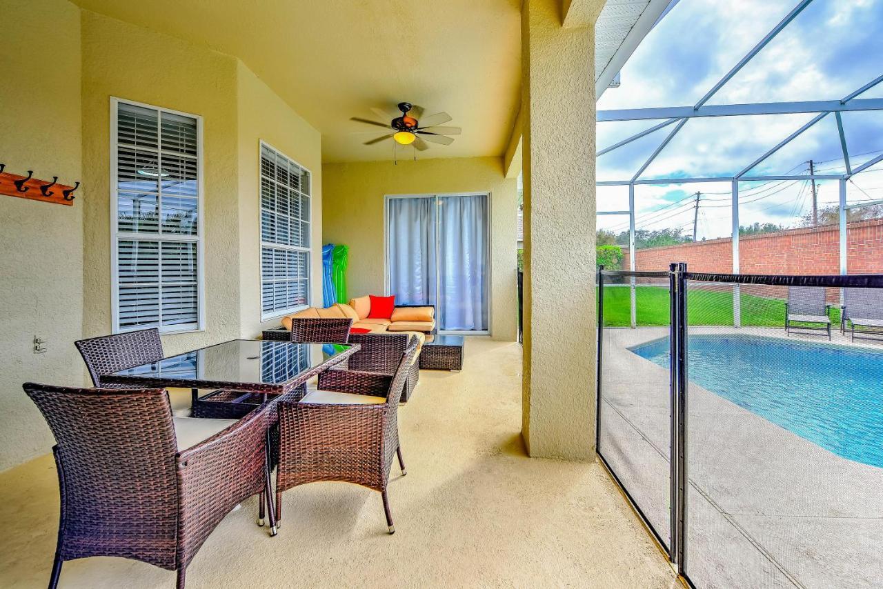 Private Pool, Game Room, Near And Universal!! Holiday home