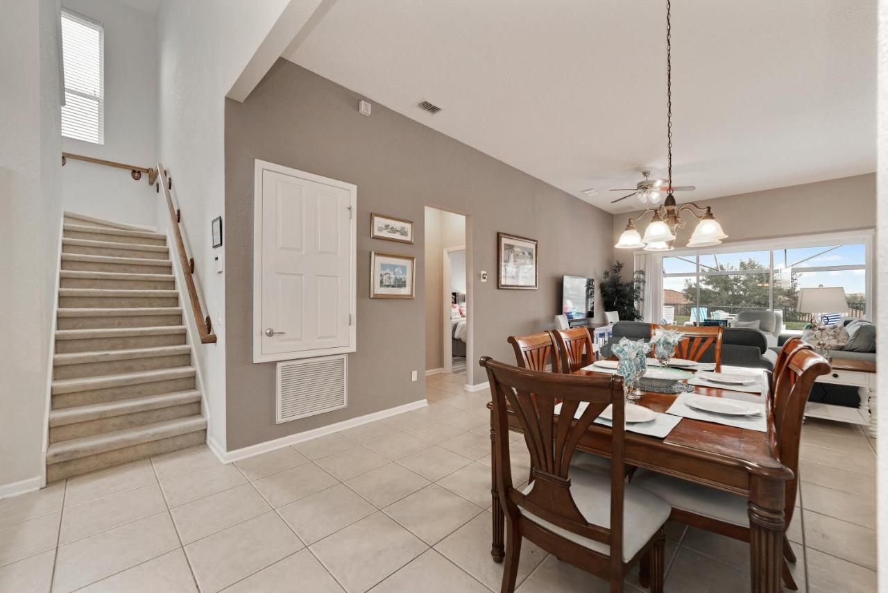 Villa Lilo's Paradise In Windsor Hills