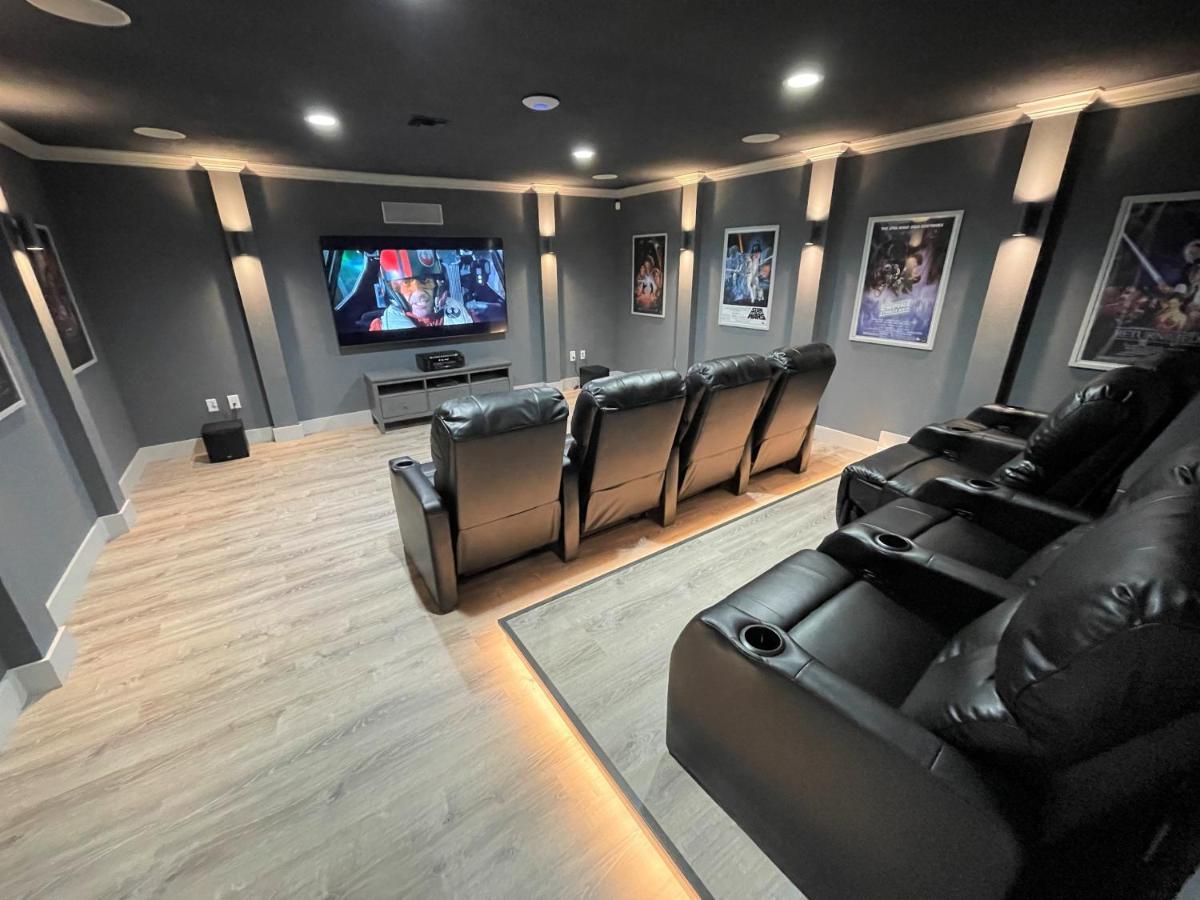 Holiday home Mickey's Circle: Modern 6br With Pool, Hot Tub & Theater Near