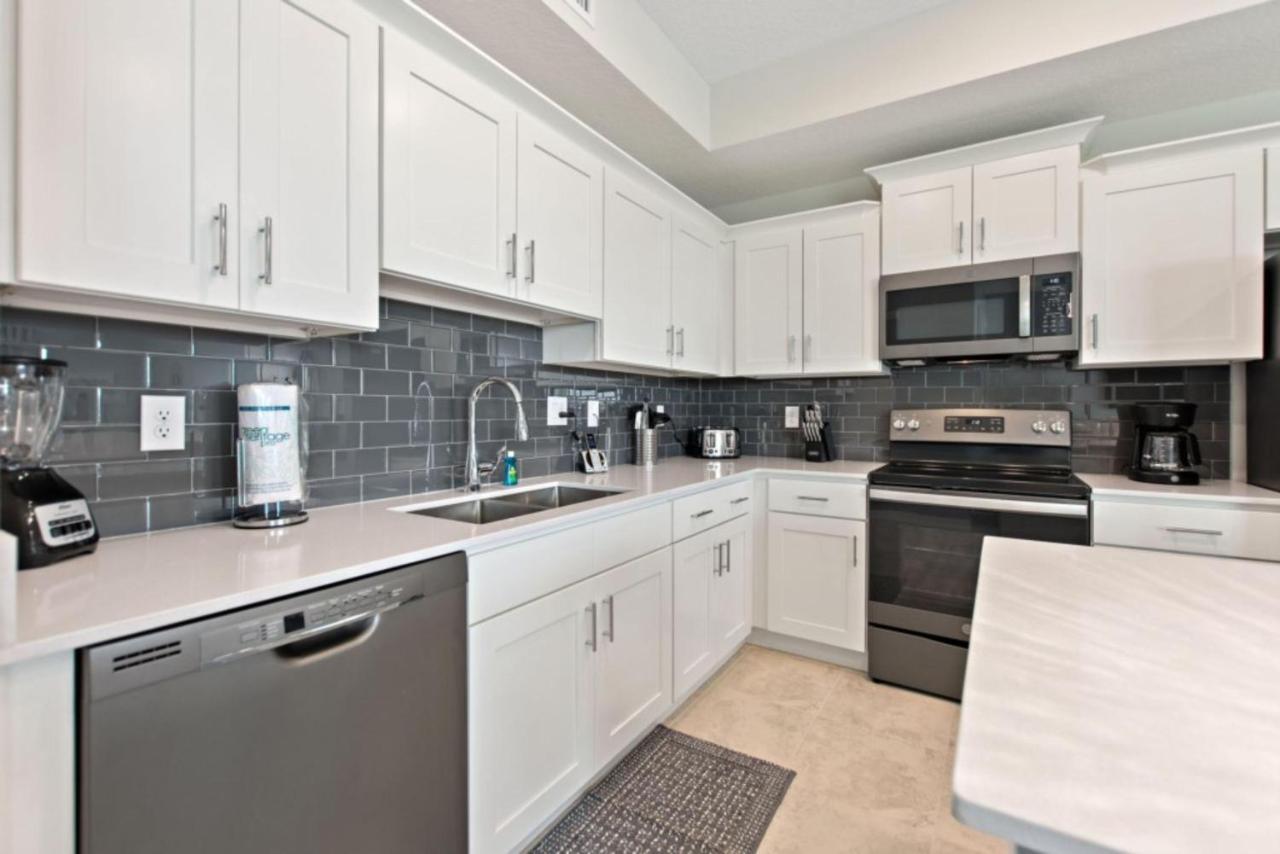 Storey By Shine Holiday home *