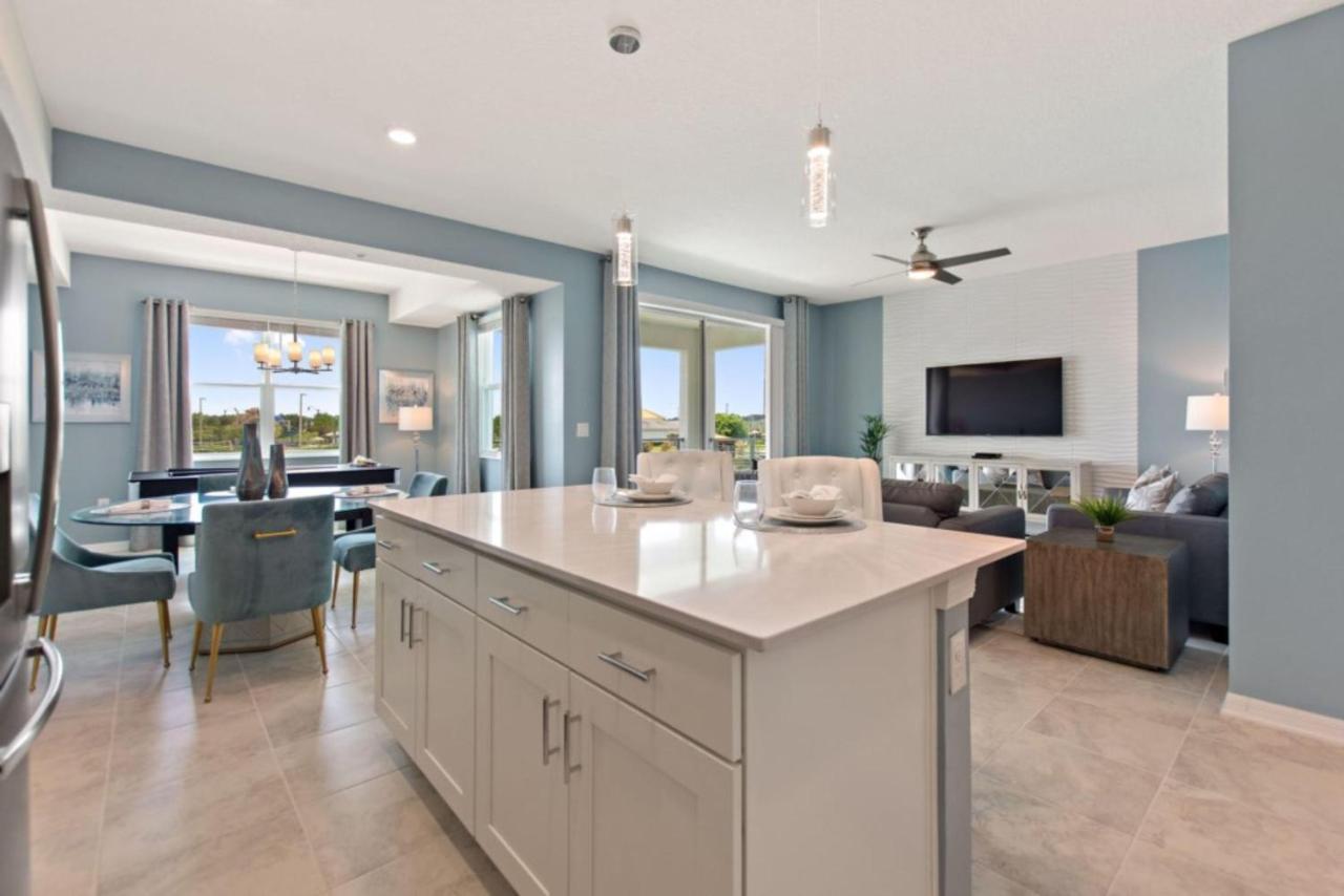 Storey By Shine Holiday home