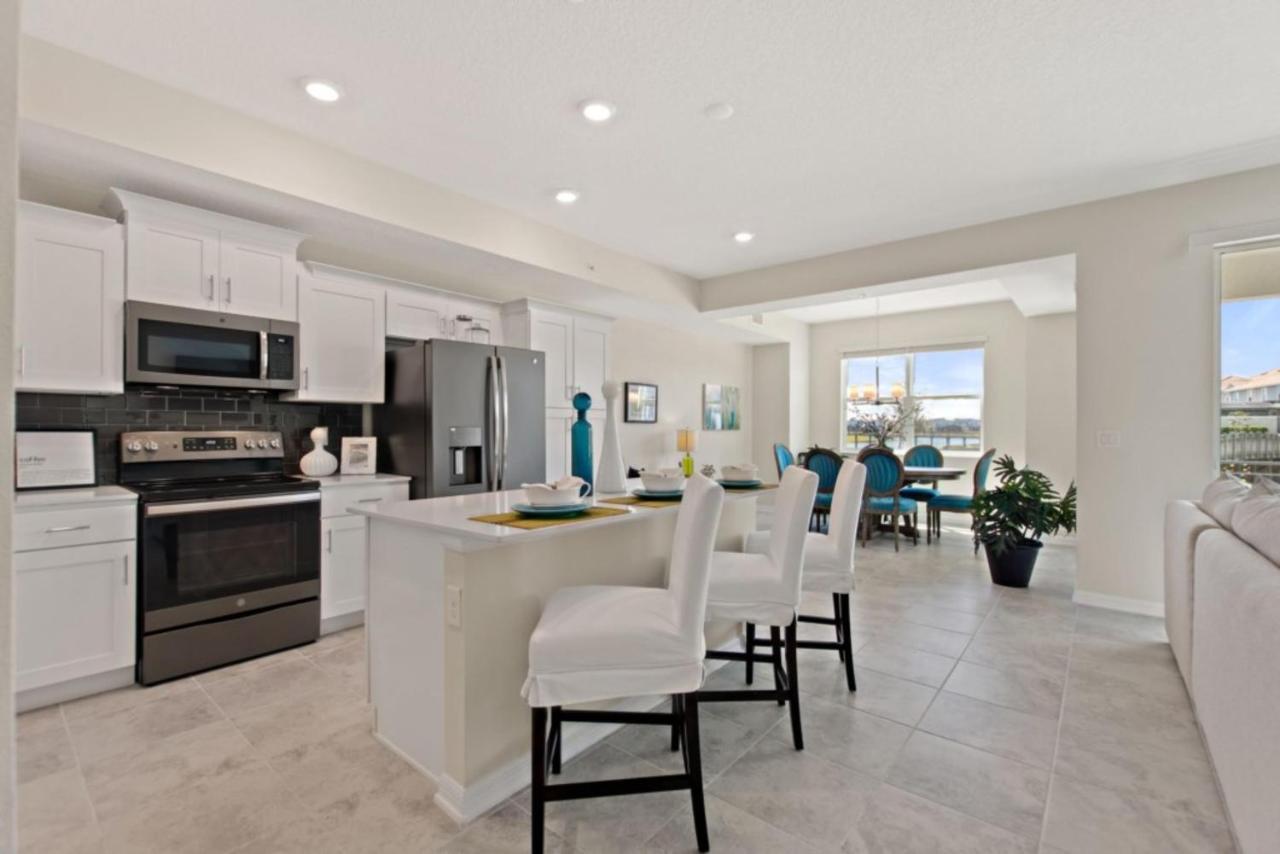 Storey By Shine Orlando