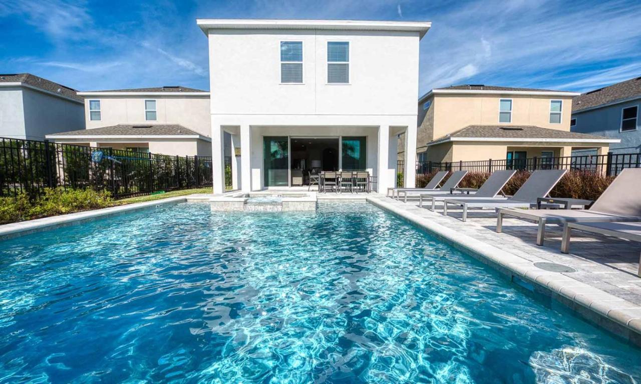 The Tropicana Holiday home