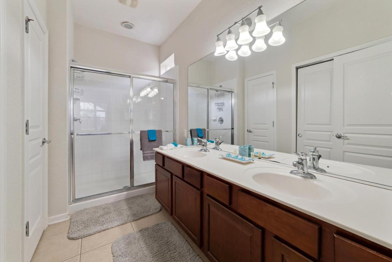 Villa Lilo's Paradise In Windsor Hills *