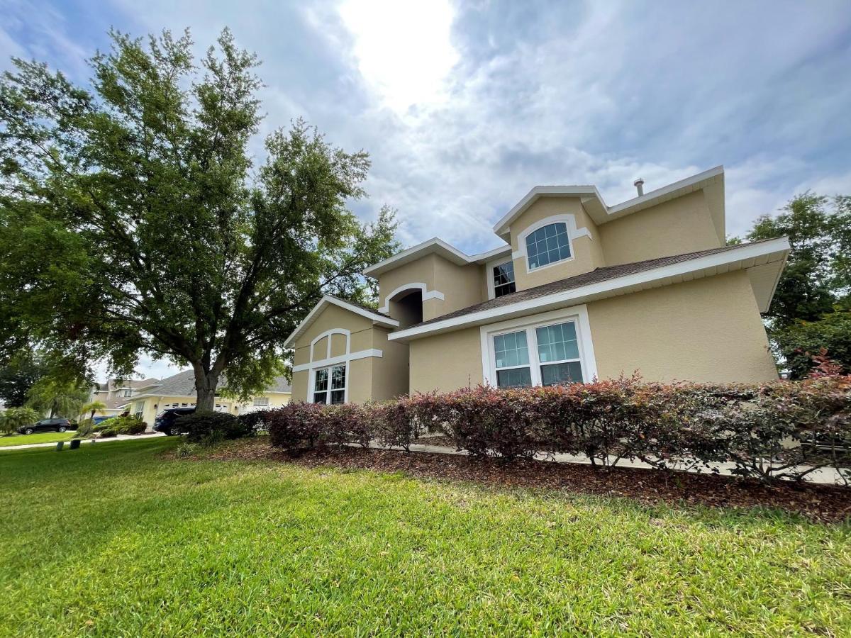 Mickey's Circle: Modern 6br With Pool, Hot Tub & Theater Near