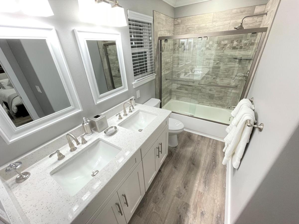 Mickey's Circle: Modern 6br With Pool, Hot Tub & Theater Near *