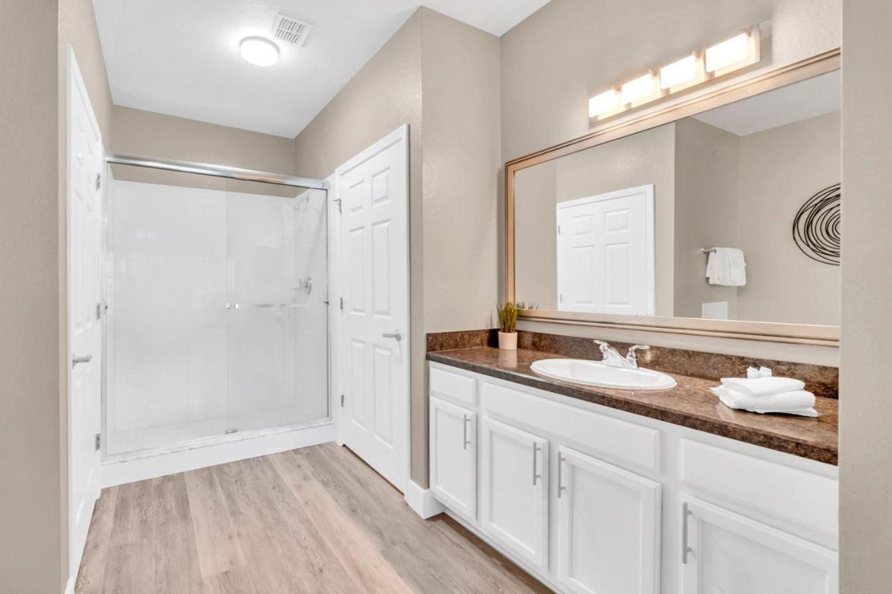 Bright & Modern 2br With Pool & Hot Tub, Near Disney! * Orlando