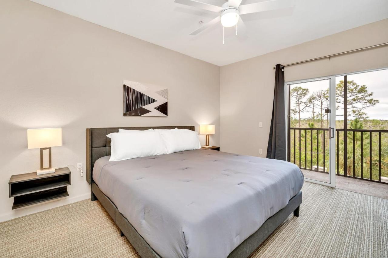 Bright & Airy 2br Condo, Near Disney! Apartment