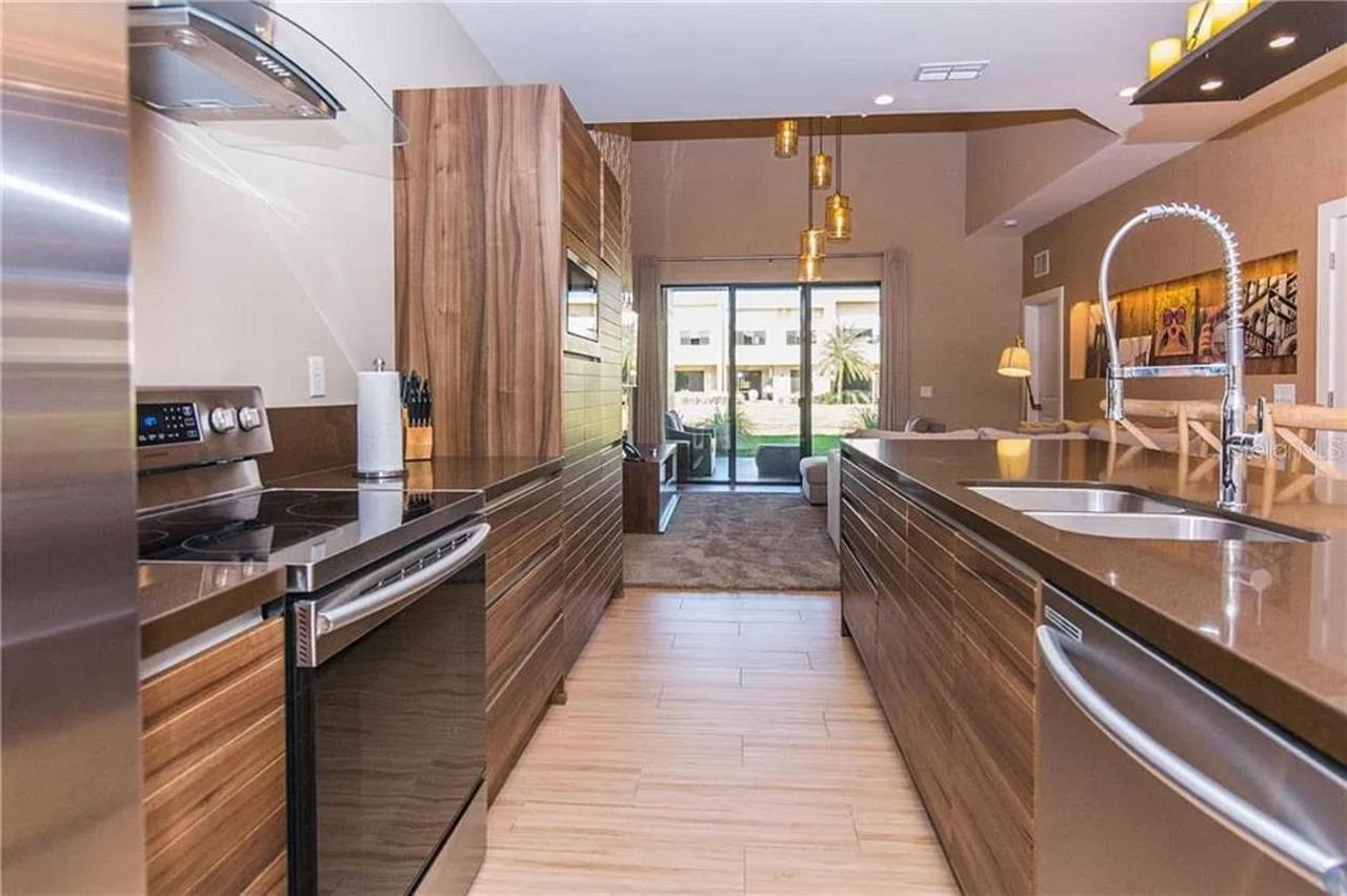 Magic Village 4 Bedroom! Welcome Home! Holiday home