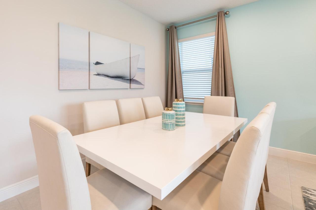 Vibrant By Rentyl With Air Hockey Table And Water Park Access, Near - 465s Holiday home *