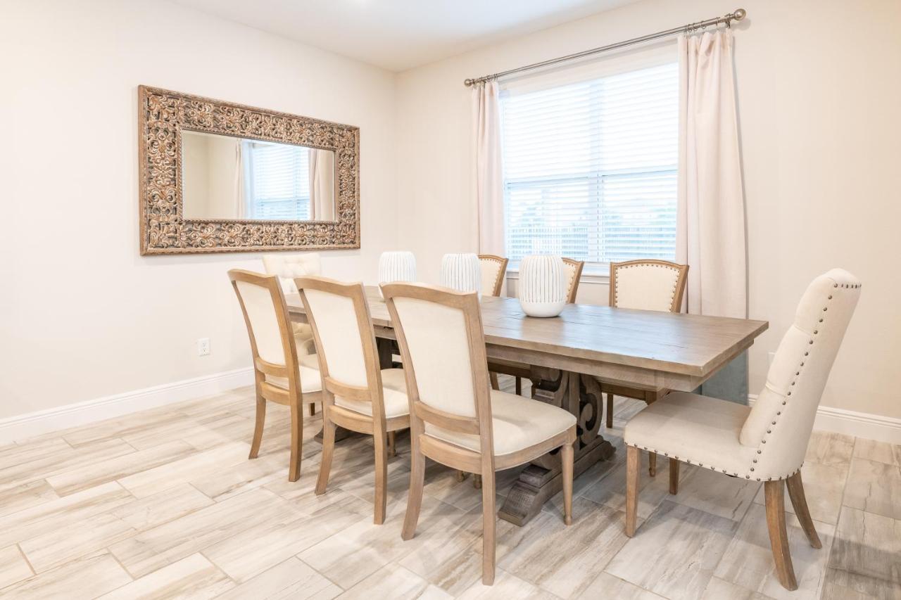 Holiday home Modern By Rentyl With Private Pool And Game Room, Near - 320a Orlando