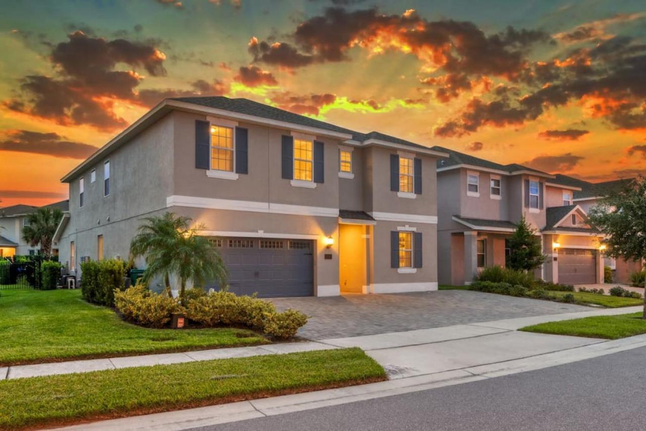 Spacious 8 Bdr Family With Arcades And Free Pool Heat