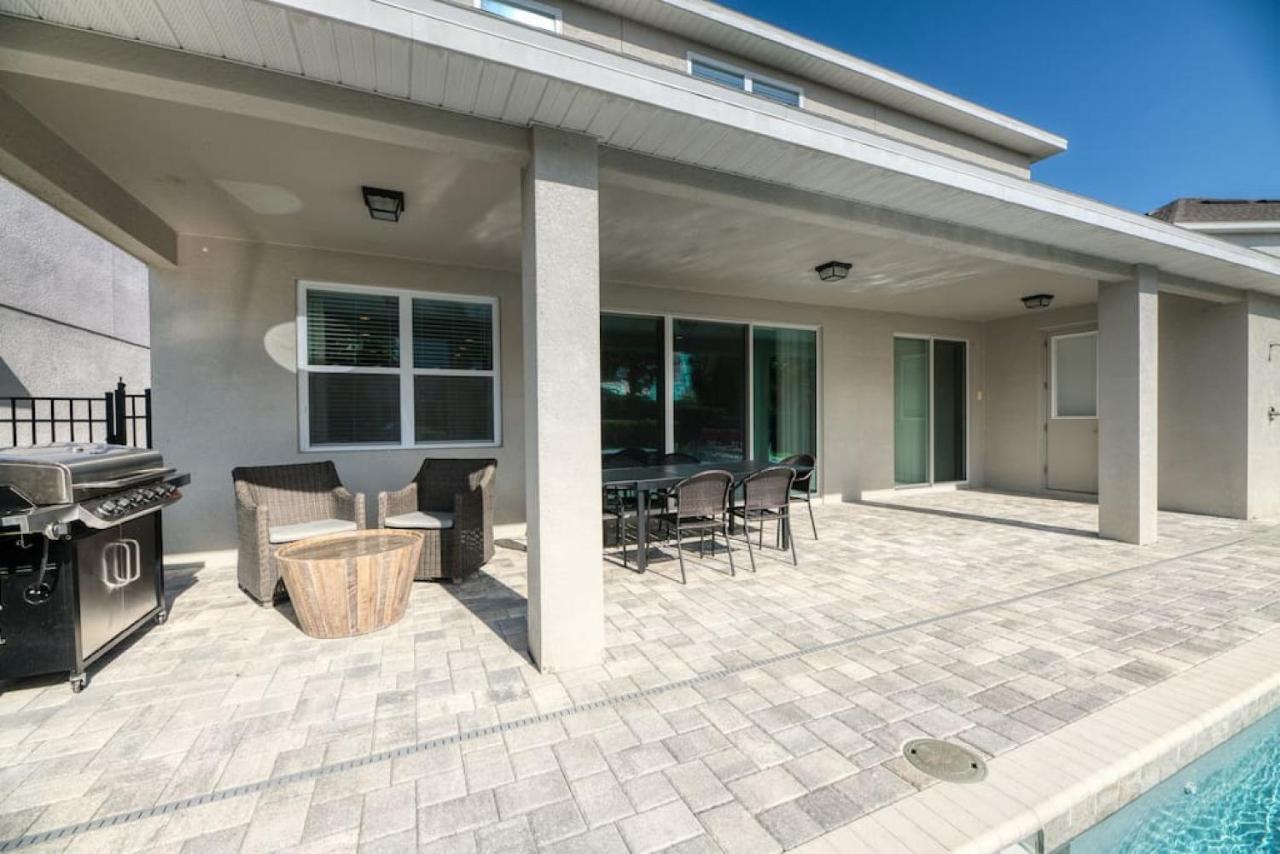 Spacious 8 Bdr Family With Arcades And Free Pool Heat Holiday home Orlando