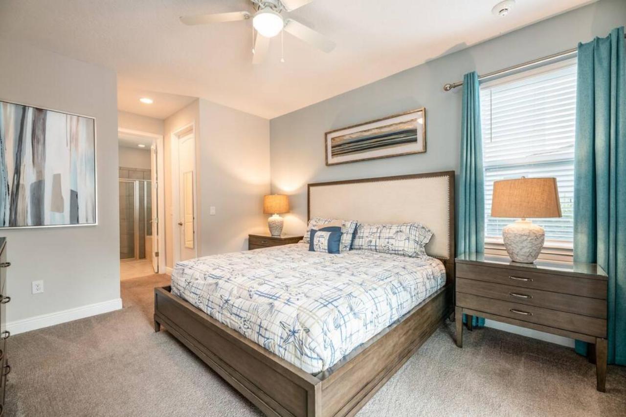 Holiday home Spacious 8 Bdr Family With Arcades And Free Pool Heat