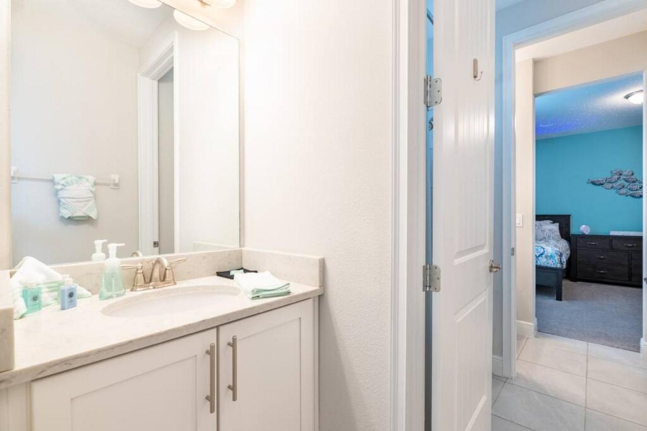 Spacious 8 Bdr Family With Arcades And Free Pool Heat Orlando