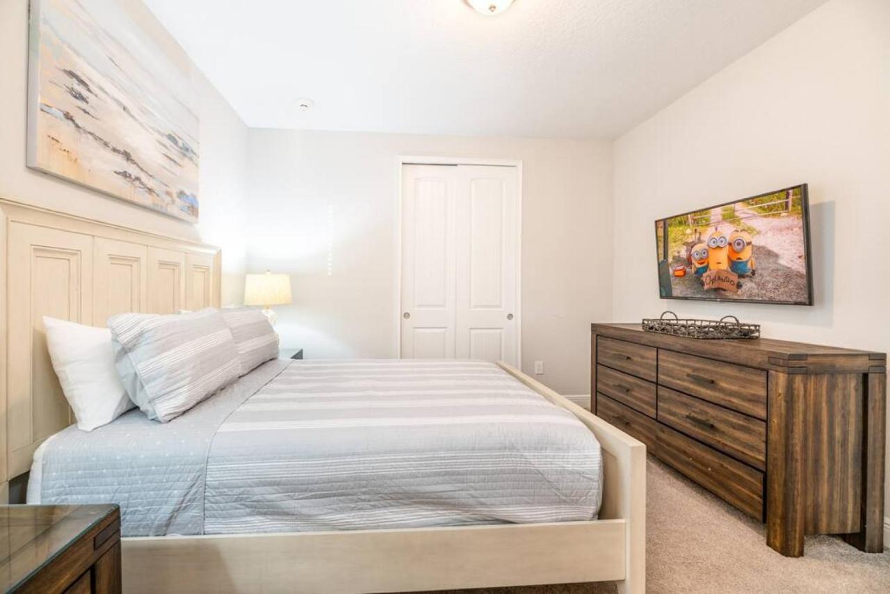 Spacious 8 Bdr Family With Arcades And Free Pool Heat